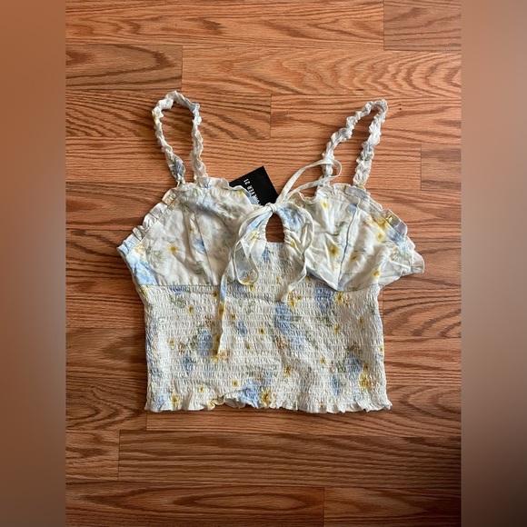 Forever 21 Floral Crop Top - Picture 1 of 3